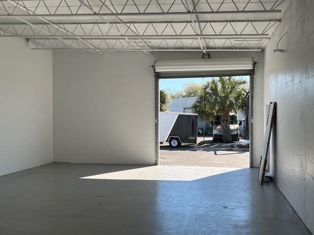 More Photos Of 2850-2852 47th Ave N, Saint Petersburg Warehouse For Sale
