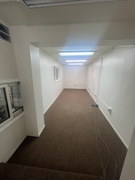 More Photos Of 3840 Bayshore Blvd, Brisbane Service For Lease