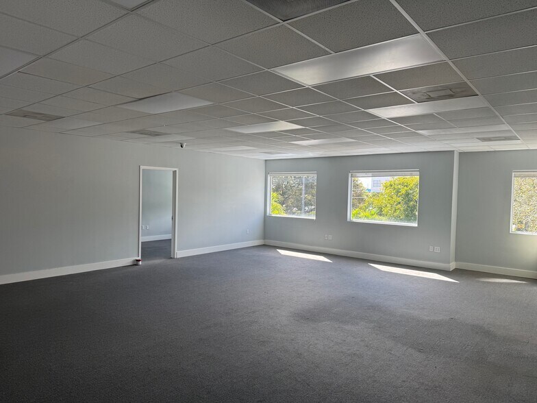 More Photos Of 13195 SW 134th St, Miami Storefront Retail Office For Lease