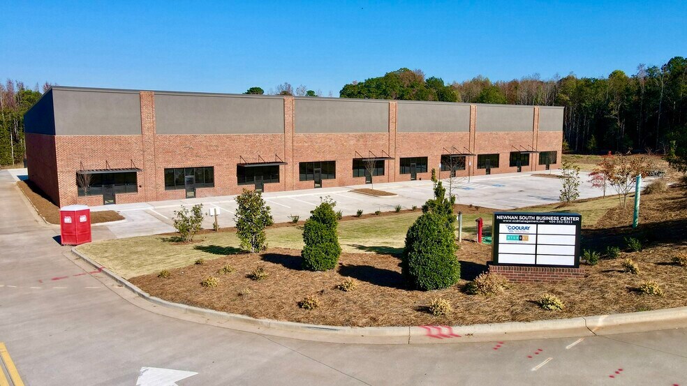 More Photos Of 40 Ellen Sims Ct, Newnan Warehouse For Lease
