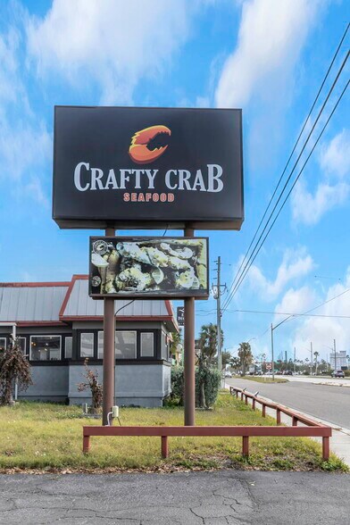 More Photos Of 2901 Tyrone Blvd, Saint Petersburg Restaurant For Sale