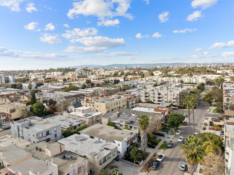 More Photos Of 3623 Clarington Ave, Los Angeles Apartments For Sale
