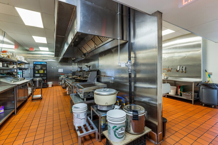 More Photos Of 465 W Pike St, Lawrenceville Freestanding For Sale