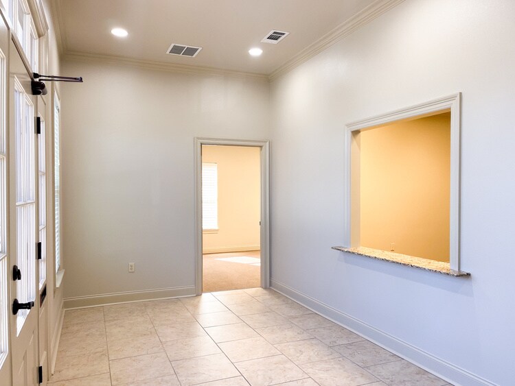 More Photos Of 16851 Jefferson Hwy, Baton Rouge Office For Lease