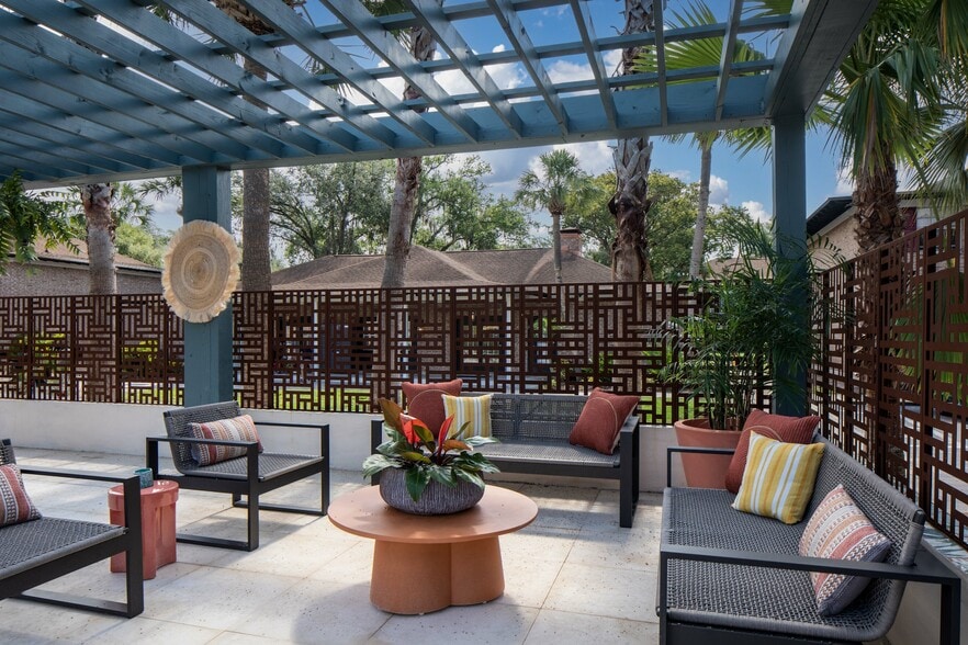 More Photos Of 7011 San Ramon Pl, Tampa Apartments For Sale