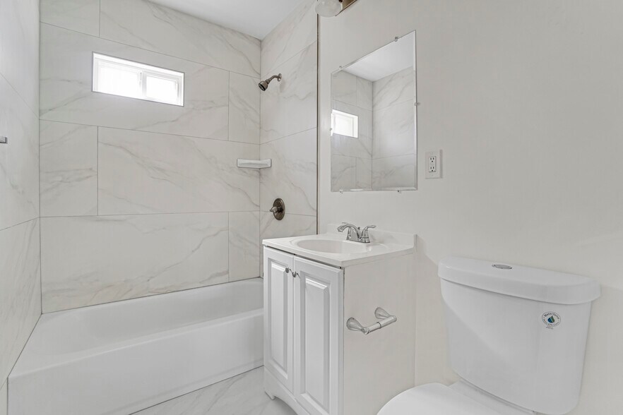 More Photos Of 11513 Berendo Ave, Los Angeles Multifamily For Sale