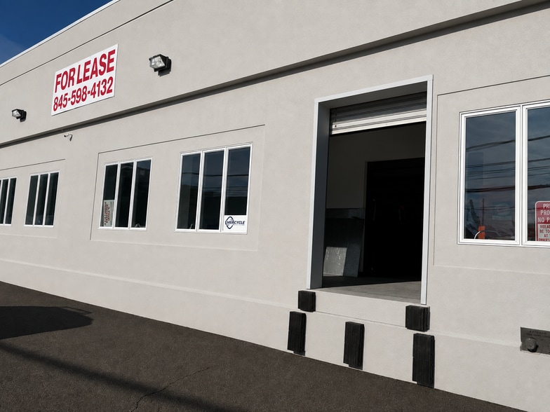 More Photos Of 482 Glenbrook Rd, Stamford Manufacturing For Lease