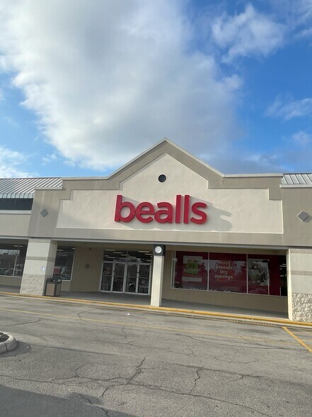 More Photos Of 126-256 S Calderwood St, Alcoa Unknown For Lease