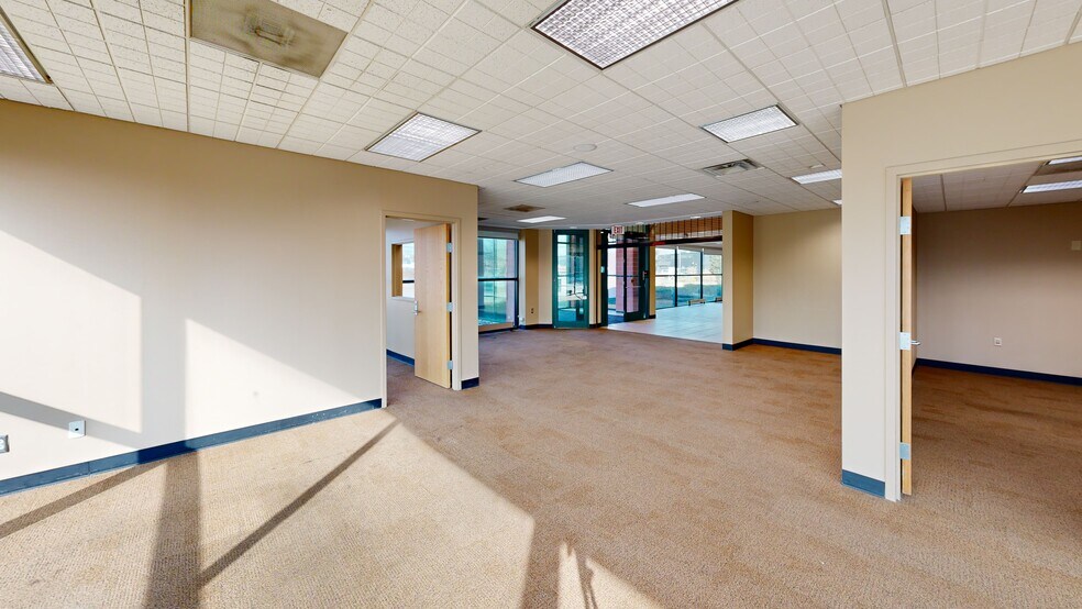 More Photos Of 30730 Groesbeck Hwy, Roseville Bank For Sale