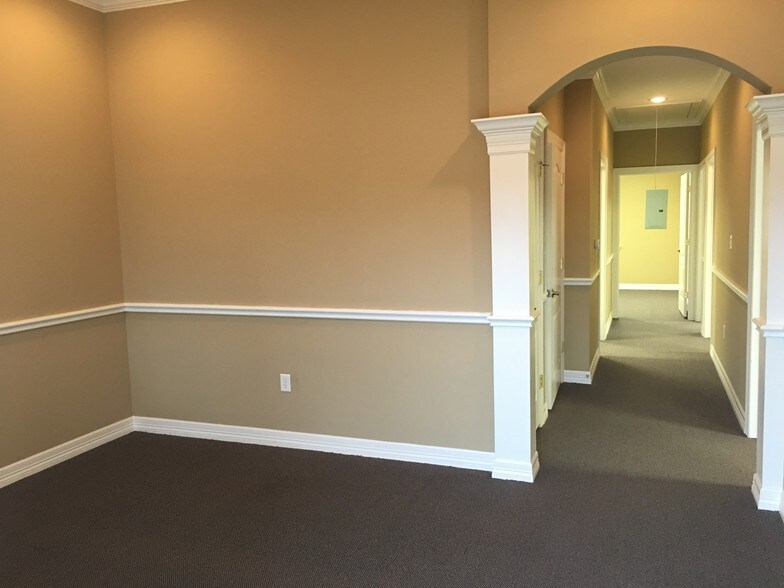 More Photos Of 4502 Riverstone Blvd, Missouri City Office For Lease