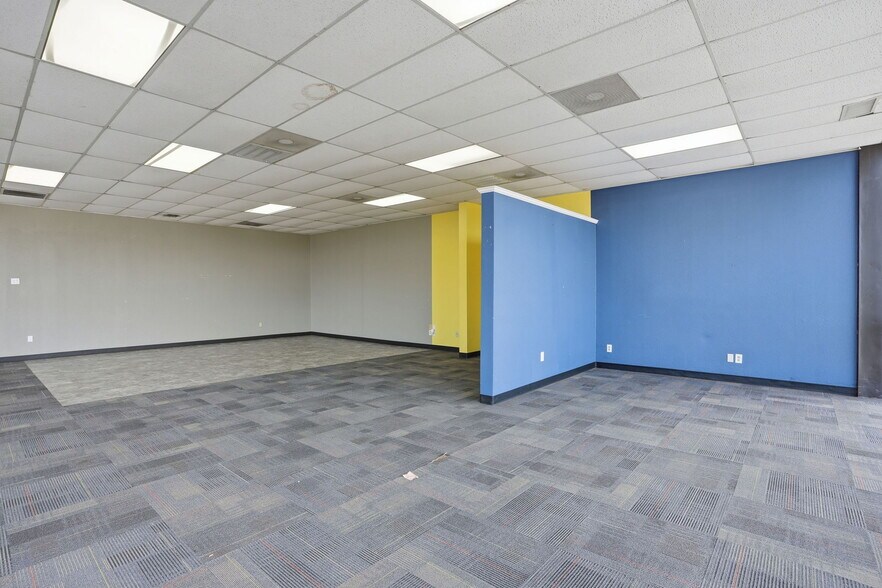 More Photos Of 1001 NW Sheridan Rd, Lawton Freestanding For Lease