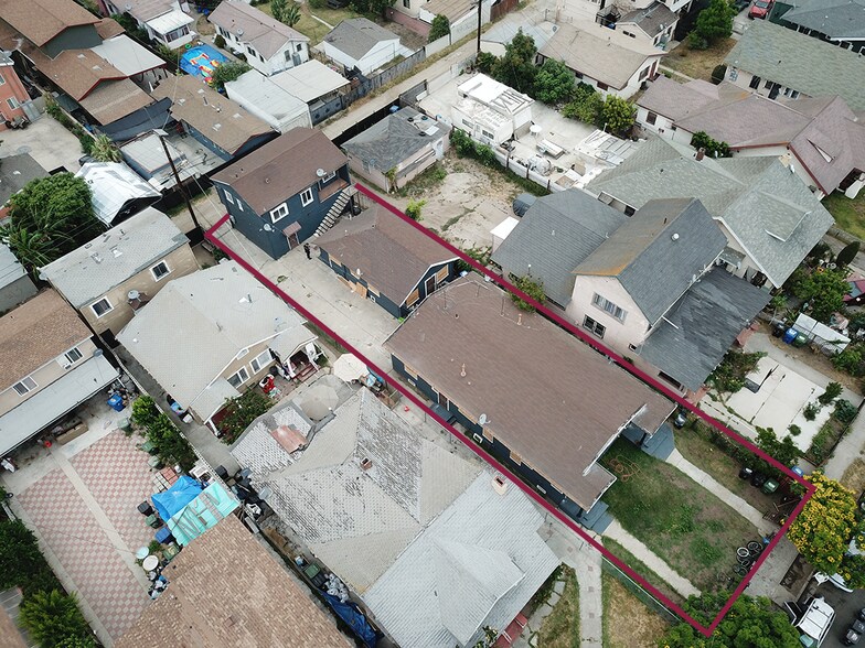 More Photos Of 961 W 47th St, Los Angeles Apartments For Sale