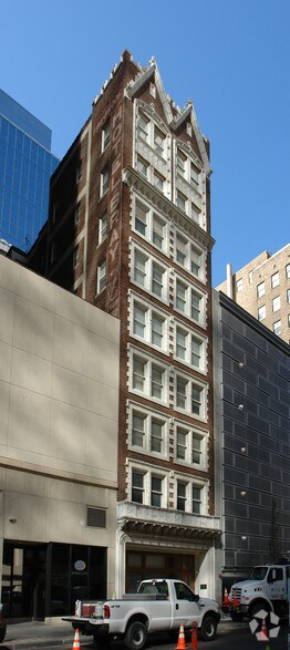 Primary Photo Of 1114 Baltimore Ave, Kansas City Apartments For Sale