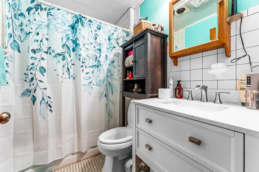 More Photos Of 117 Allemande Ln, Valencia Specialty For Sale