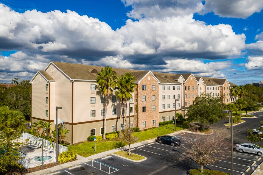 More Photos Of 3624 N Falkenburg Rd, Tampa Hotel For Sale