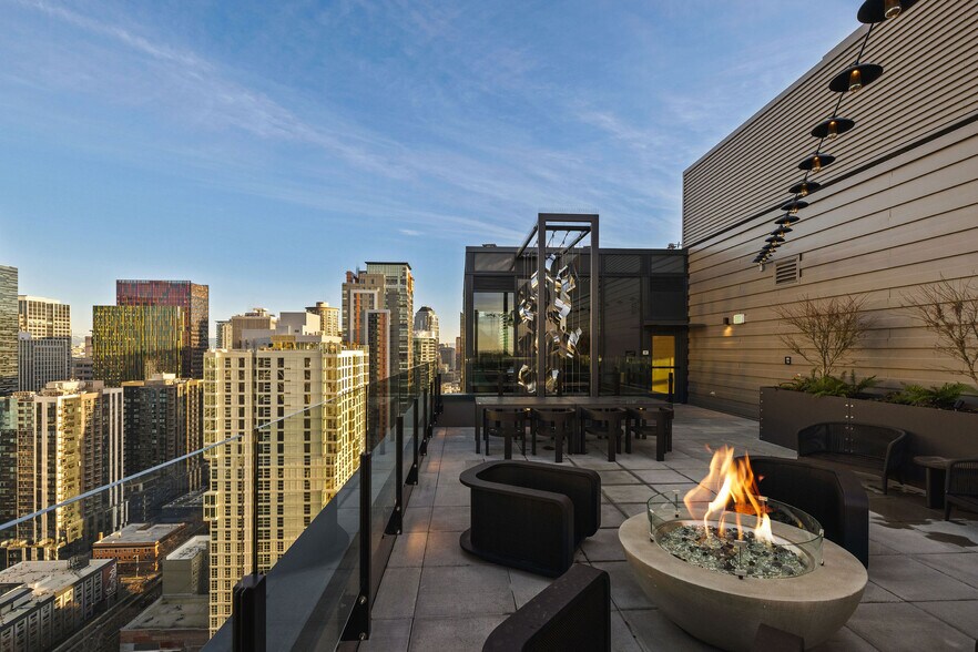 More Photos Of 2315 4th Ave, Seattle Multifamily For Sale