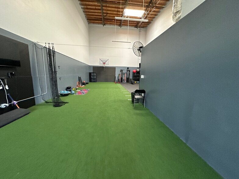 More Photos Of 861 Harold Pl, Chula Vista Research And Development For Sale