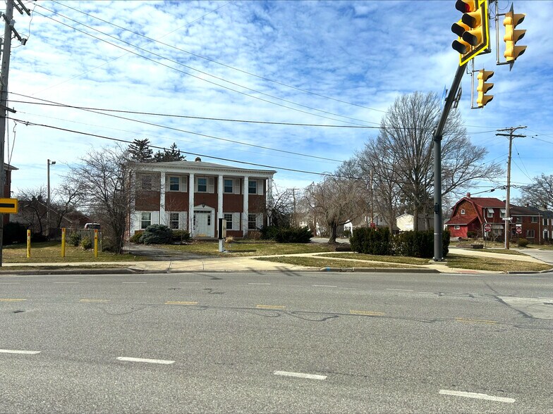 More Photos Of 15501 Munn Rd, Cleveland Office For Lease