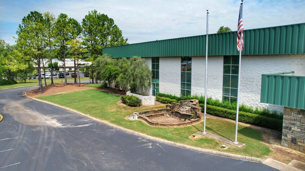 More Photos Of 3978 Valley East Industrial Dr, Birmingham Manufacturing For Lease