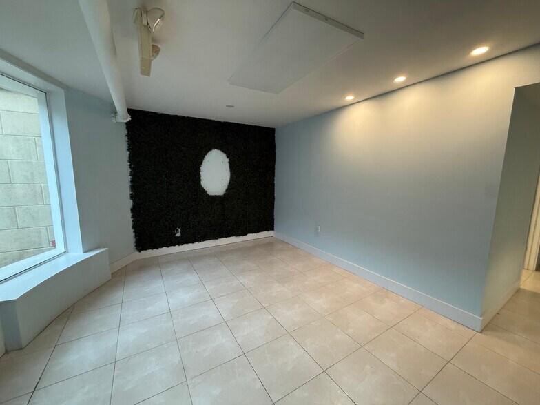 More Photos Of 299-307 Grand St, Jersey City Apartments For Lease