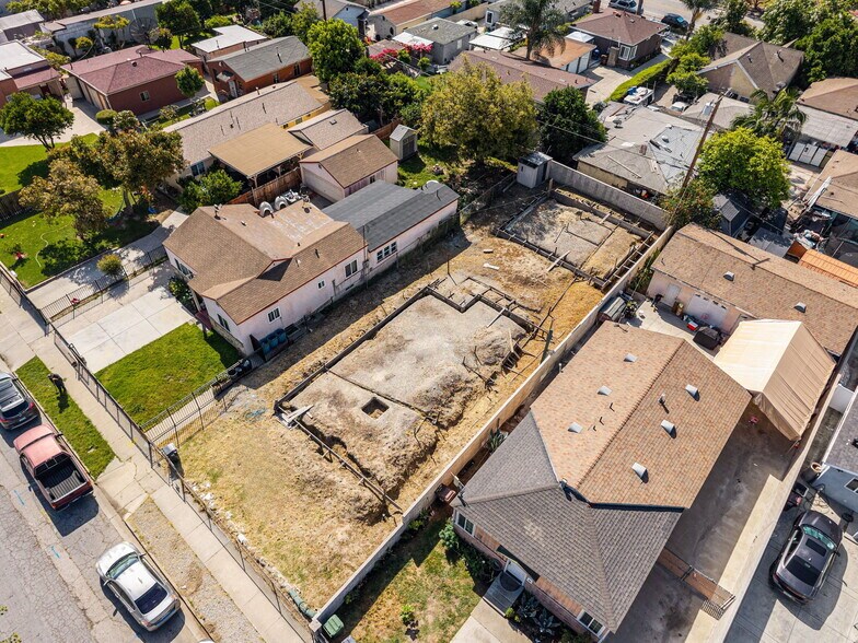 More Photos Of 1114 E Glencoe St, Compton Land For Sale