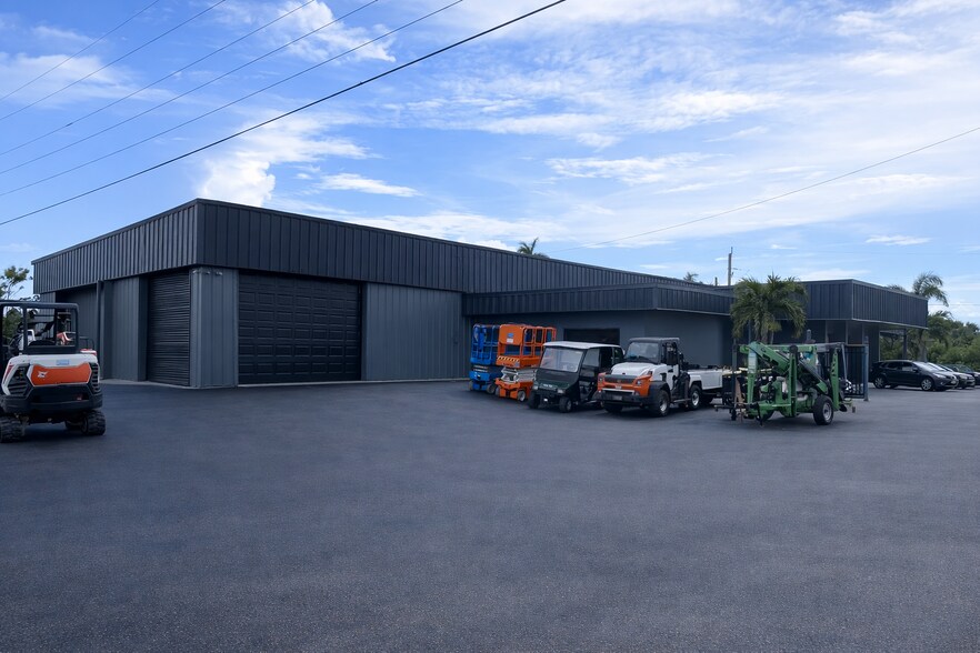 More Photos Of 25115 Marion Ave, Punta Gorda Warehouse For Lease