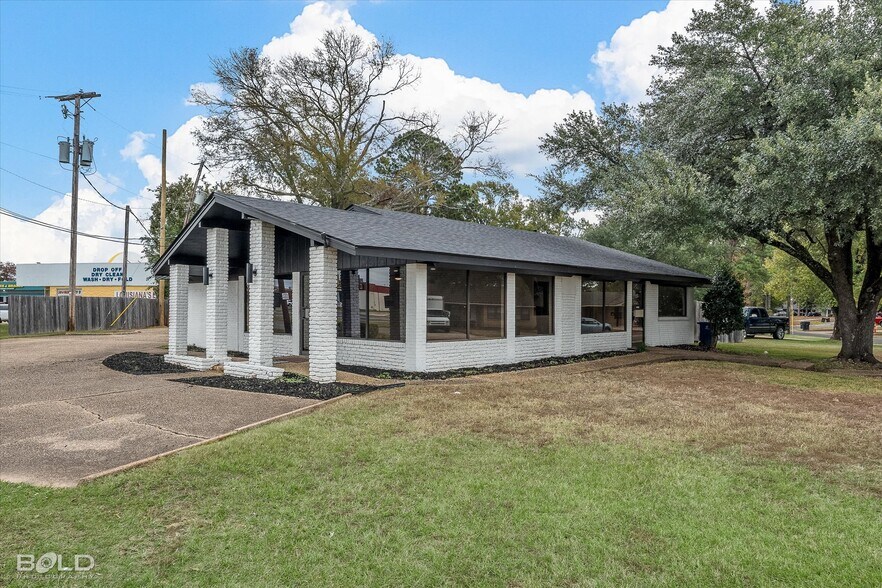 More Photos Of 9099 Mansfield Rd, Shreveport Healthcare For Sale