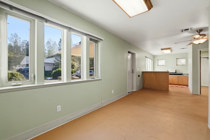 More Photos Of 1005 Fowler Way, Placerville Medical For Sale