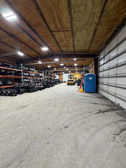 More Photos Of 559 State Fair Blvd, Syracuse Warehouse For Sale