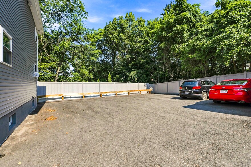 More Photos Of 12 Hunnewell Rd, Worcester Multifamily For Sale