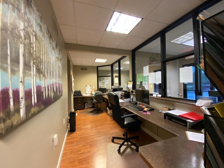 More Photos Of 131-137 Keveling Dr, Saline Medical For Sale