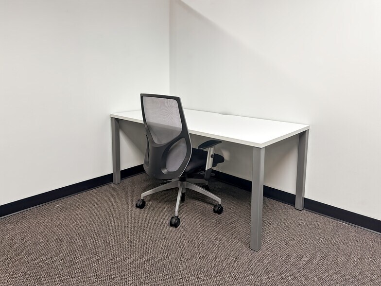 More Photos Of 1100 Poydras St, New Orleans Coworking Space