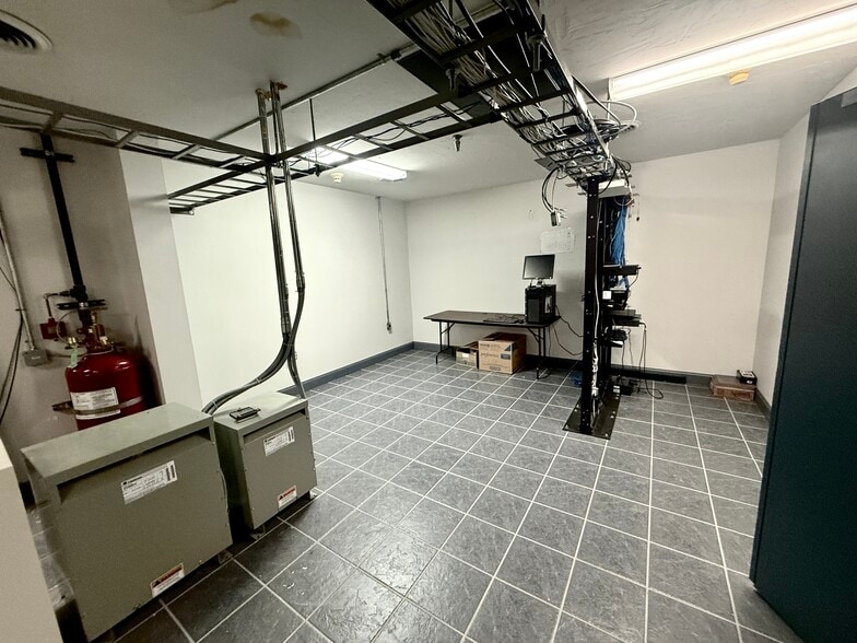 More Photos Of 1111 Van Voorhis Rd, Morgantown Medical For Lease