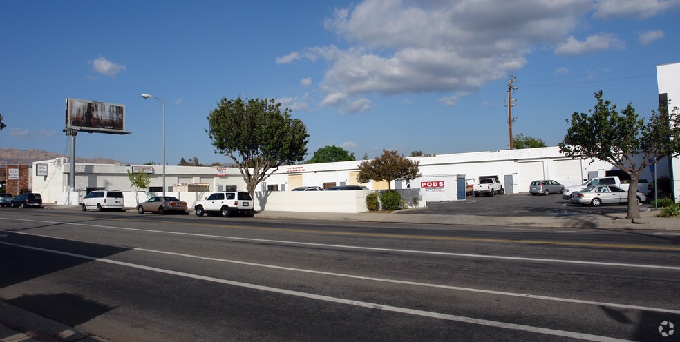 Primary Photo Of 9906-9924 Canoga Ave, Chatsworth Warehouse For Lease