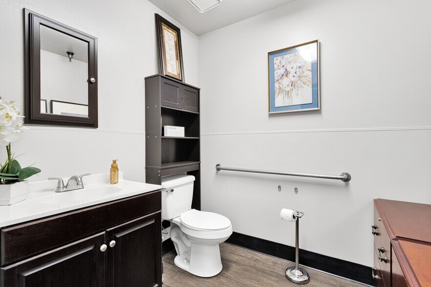 More Photos Of 10722 Arrow Route, Rancho Cucamonga Light Manufacturing For Sale