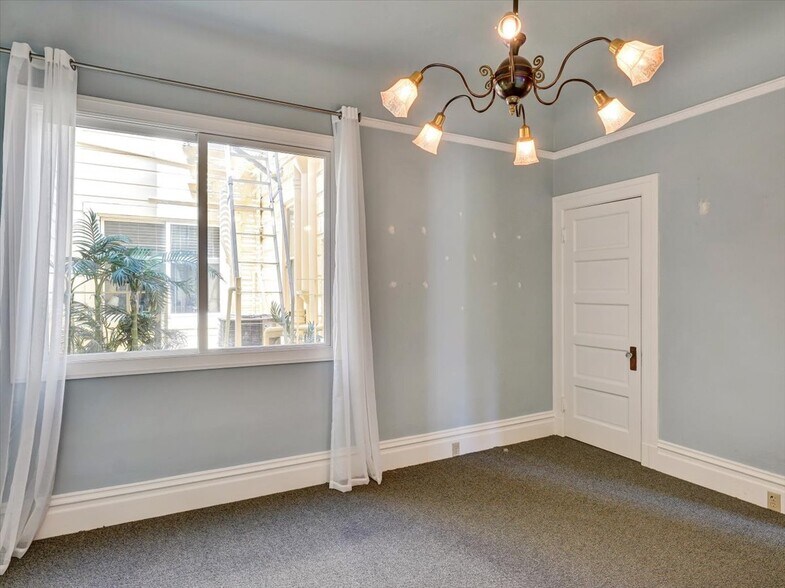 More Photos Of 2250 Union St, San Francisco Storefront Retail Office For Lease