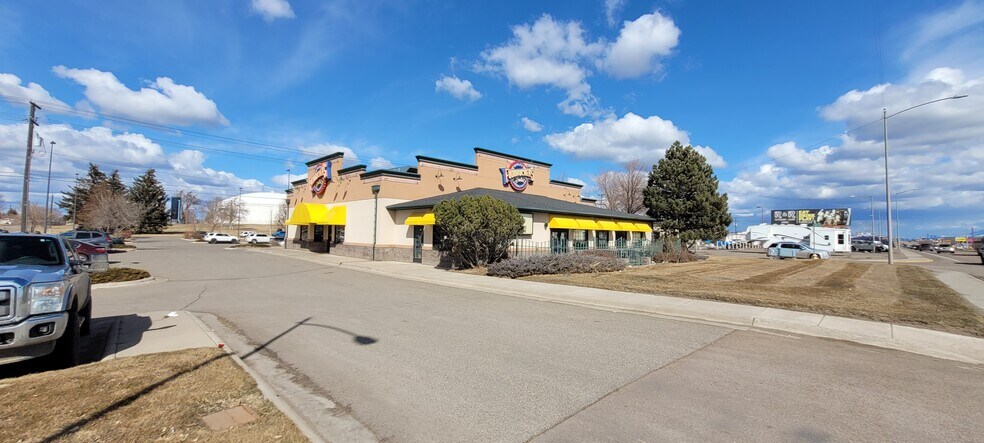 More Photos Of 3315 10th Ave S, Great Falls Restaurant For Sale