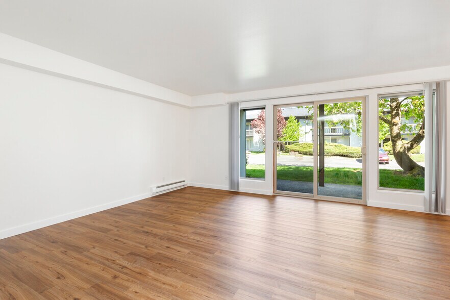 More Photos Of 7234 47th Ave NE, Marysville Apartments For Sale