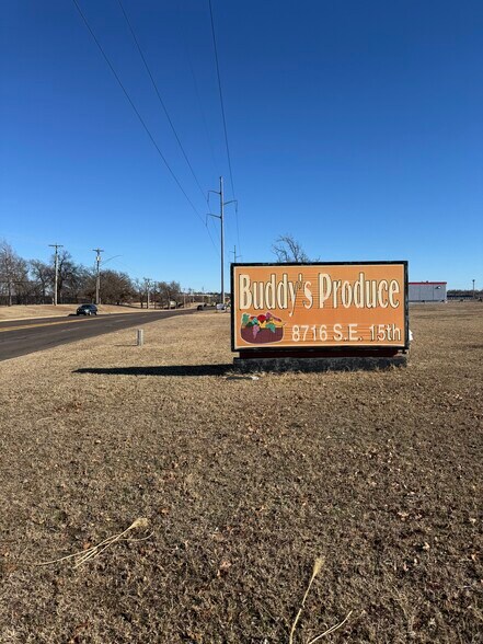 More Photos Of 8716 SE 15th St, Oklahoma City Distribution For Sale