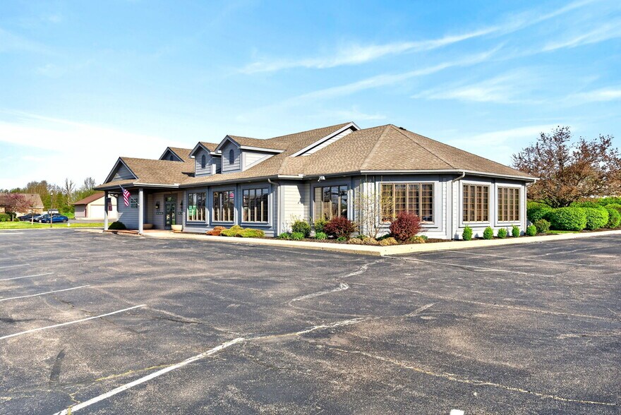 More Photos Of 1964 N Lakeman Dr, Bellbrook Medical For Sale