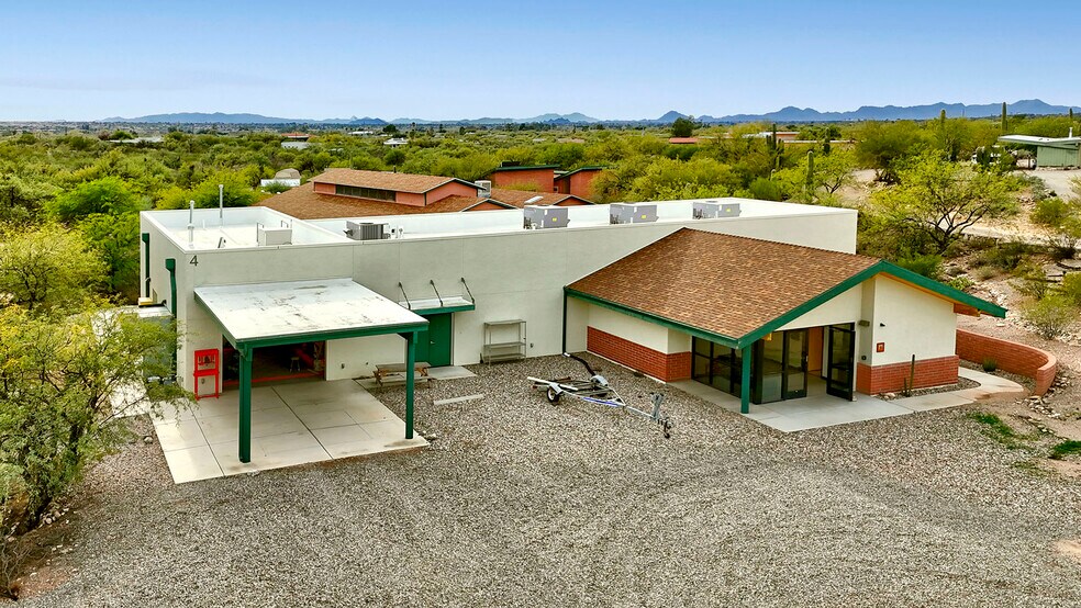 More Photos Of 2751 N Soldier Trl, Tucson Specialty For Sale