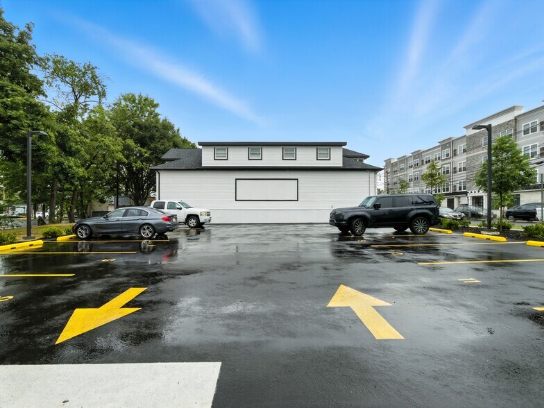 More Photos Of 831 Hamilton St, Somerset Freestanding For Sale