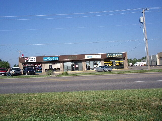 Primary Photo Of 601 N Ridge Rd, Wichita Freestanding For Lease