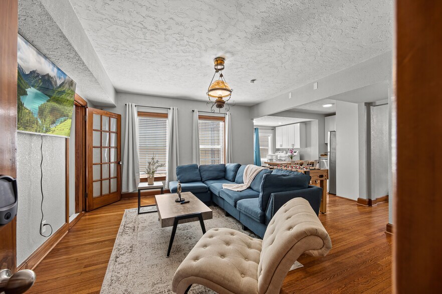 More Photos Of 2512 Calumet St, Houston Apartments For Sale