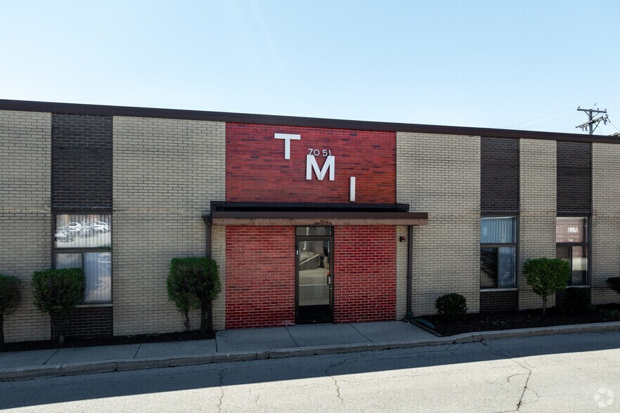 More Photos Of 7051 W Wilson Ave, Norridge Warehouse For Lease