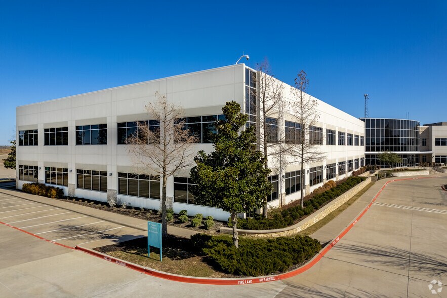 More Photos Of 4616 S US Highway 75, Denison Medical For Lease