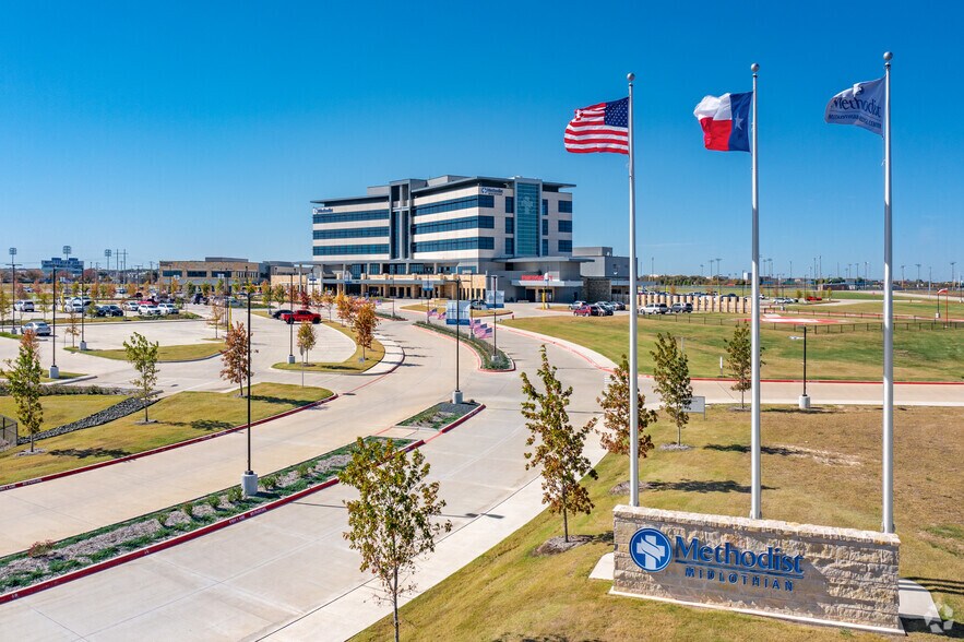 More Photos Of 979 Don Floyd Dr, Midlothian Medical For Lease