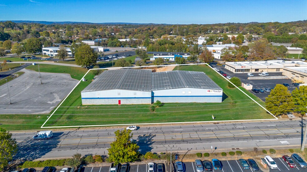 More Photos Of 6130 Preservation Dr, Chattanooga Light Distribution For Sale