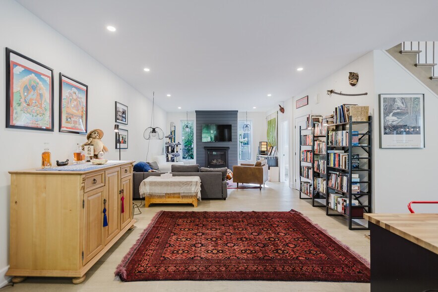 More Photos Of 62 Columbus Av, Ottawa Multifamily For Sale