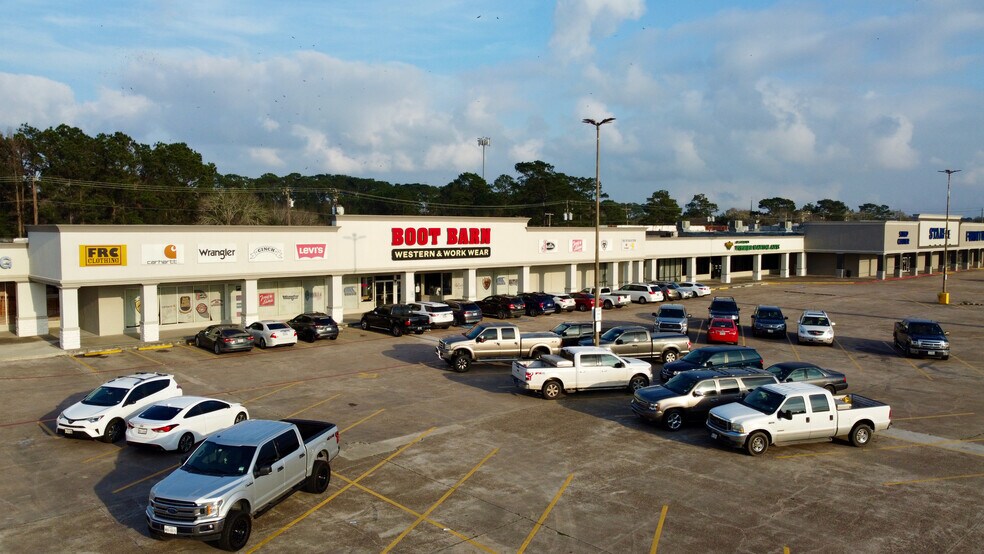 More Photos Of 3401-3475 Gulf Fwy S, Dickinson General Retail For Sale